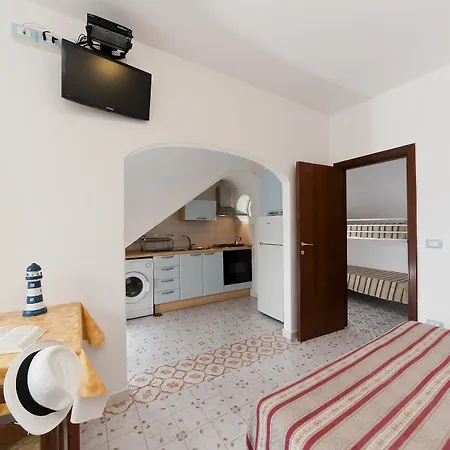 La Rotonda Sul Mare Apartment *